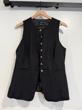 Tahari ASL Black Sleeveless Button-Front Vest with Taupe Button